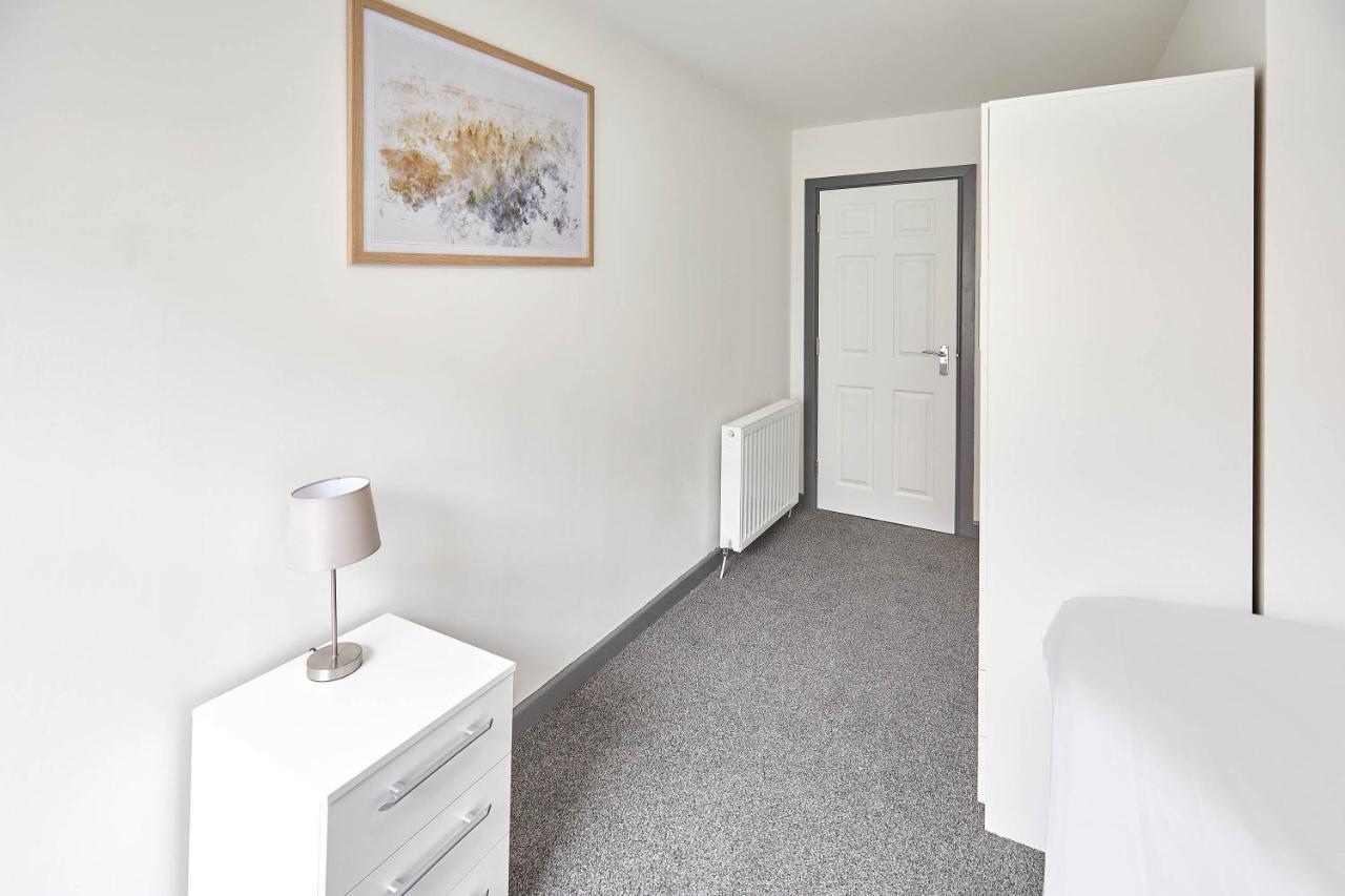 רדקאר Host & Stay - Clarendon Apartments מראה חיצוני תמונה